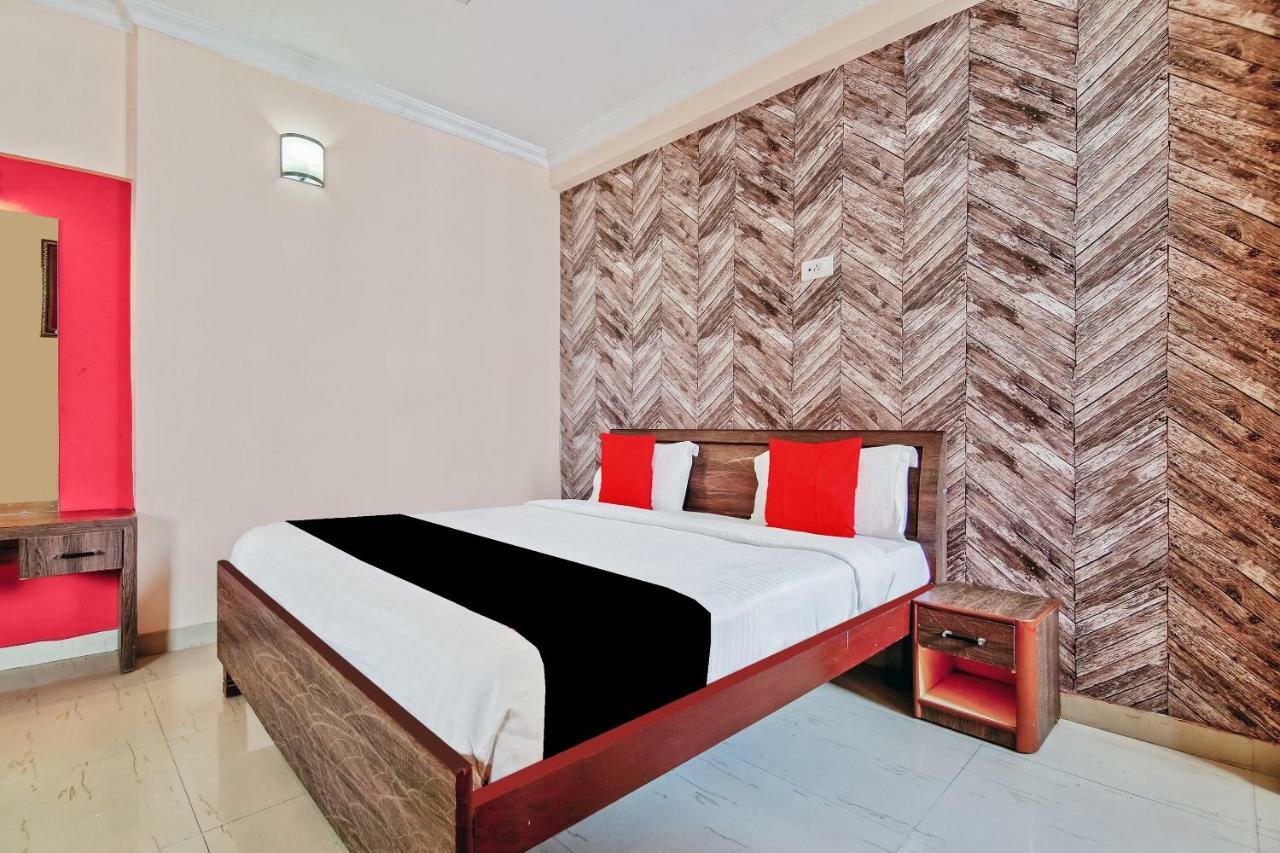 Capital O 41962 Hotel Mandakini Continental Lucknow Eksteriør bilde